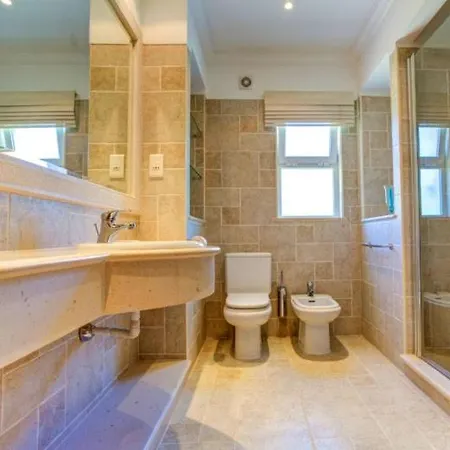 Sleeps 8 Pool Air Con Wifi 빌라 *