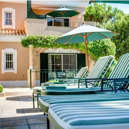 빌라 Sleeps 8 Pool Air Con Wifi