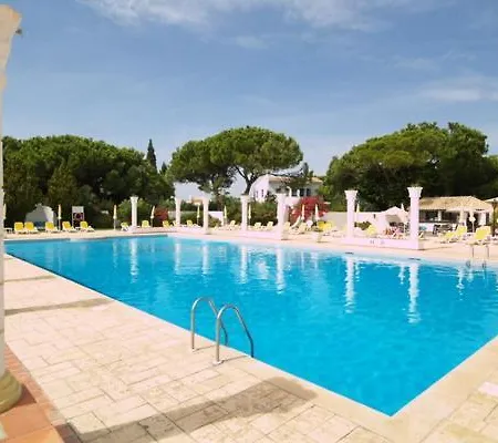 Sleeps 8 Pool Air Con Wifi *